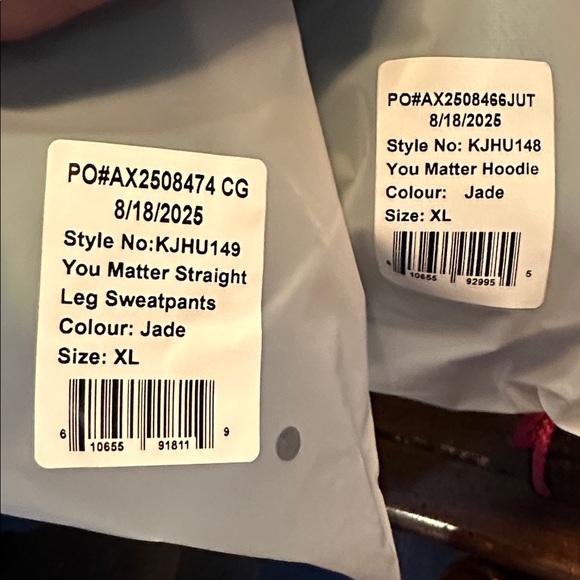 COMFRT “You Matter” Bundle in Jade!!! Hoodie & Straight Leg Sweatpants in XL - Picture 16 of 16